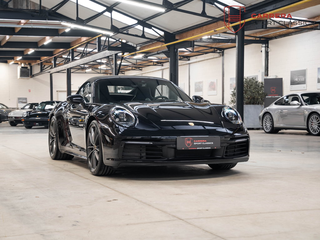 Porsche 992 Carrera