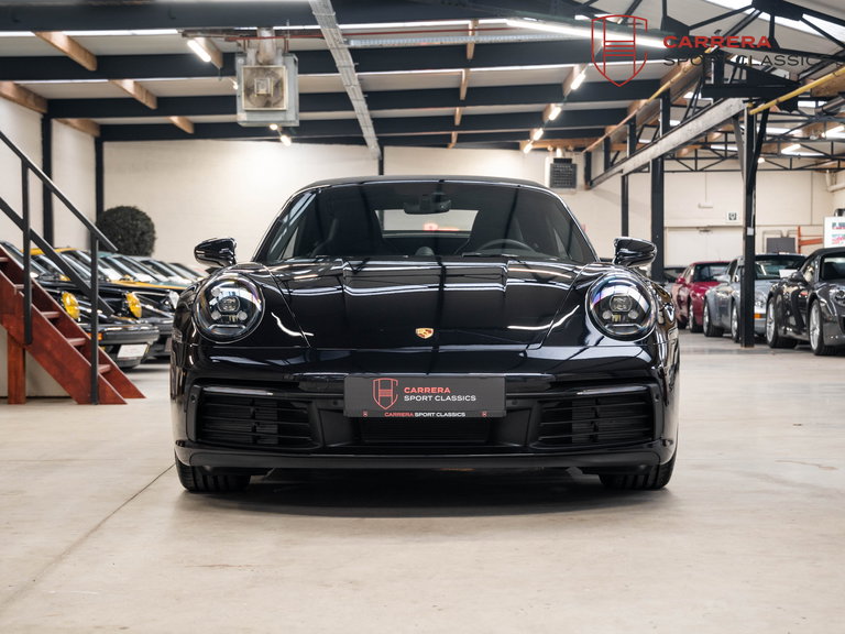 Porsche 992 Carrera