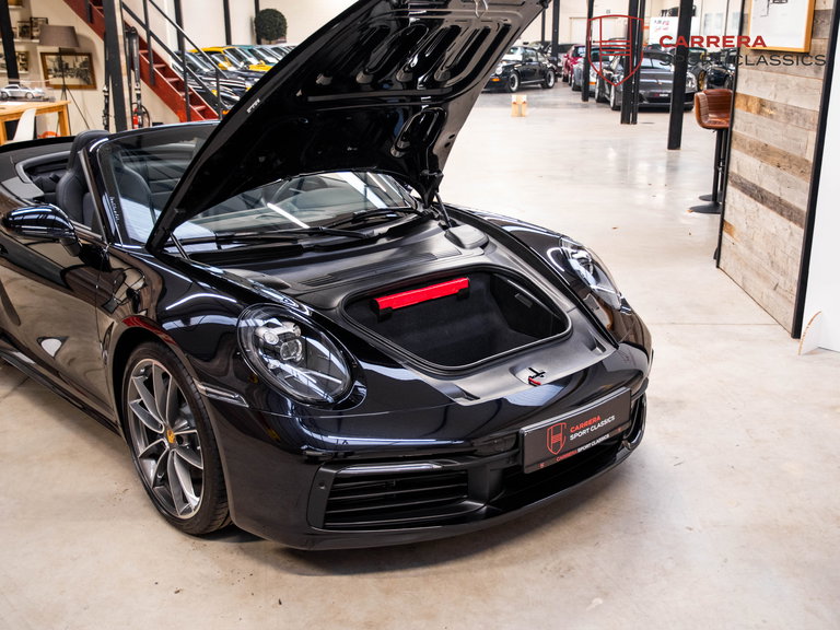 Porsche 992 Carrera