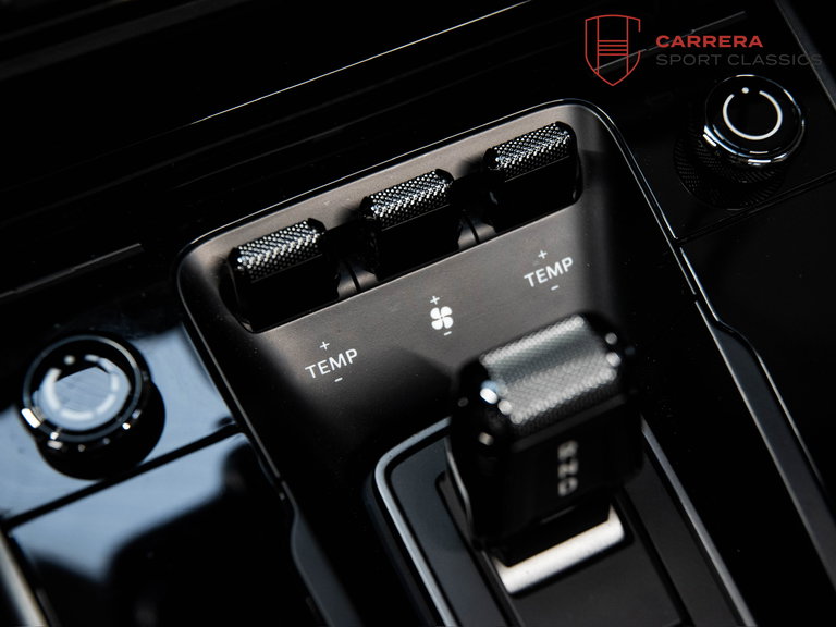 Porsche 992 Carrera