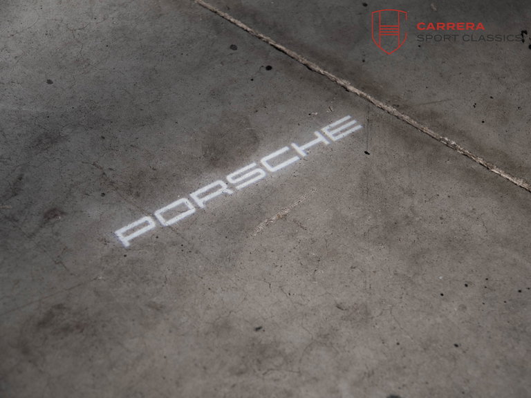 Porsche 992 Carrera