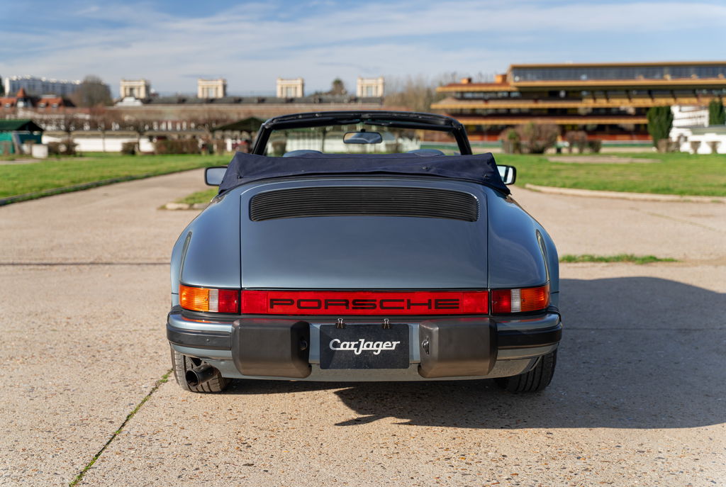 Porsche 911 Carrera 3.2