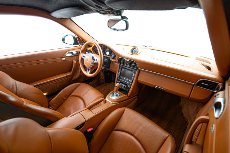 Porsche 997.2 Carrera GTS