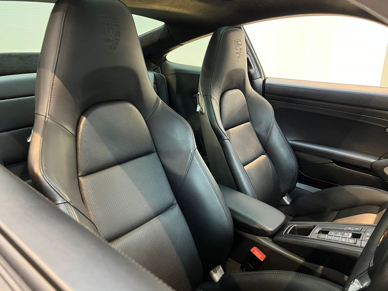 Porsche 991.2 Carrera GTS