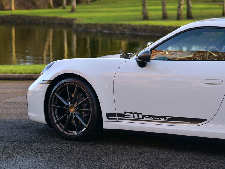 Porsche 992 Carrera T