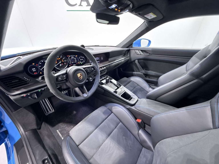 Porsche 992 Carrera GTS