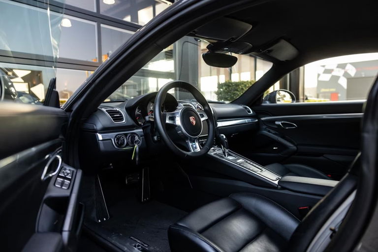 Porsche 981 Cayman S