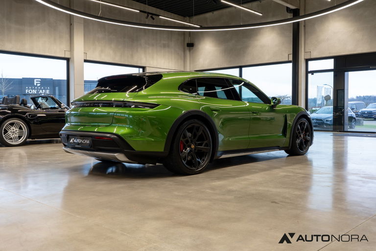 Porsche Taycan 4S Cross Turismo