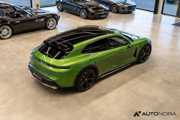 Porsche Taycan 4S Cross Turismo