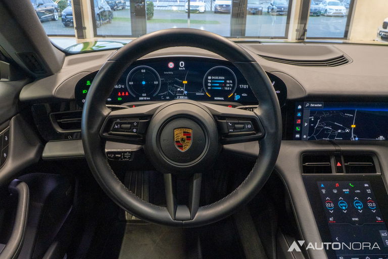 Porsche Taycan 4S Cross Turismo