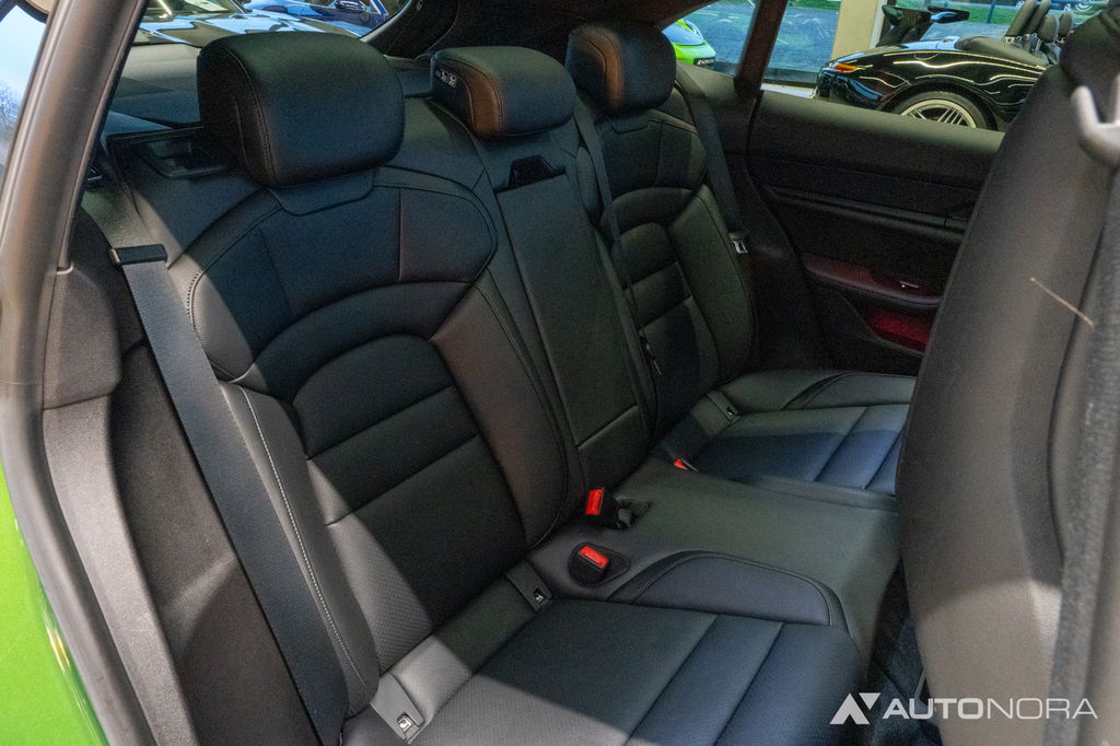 Porsche Taycan 4S Cross Turismo