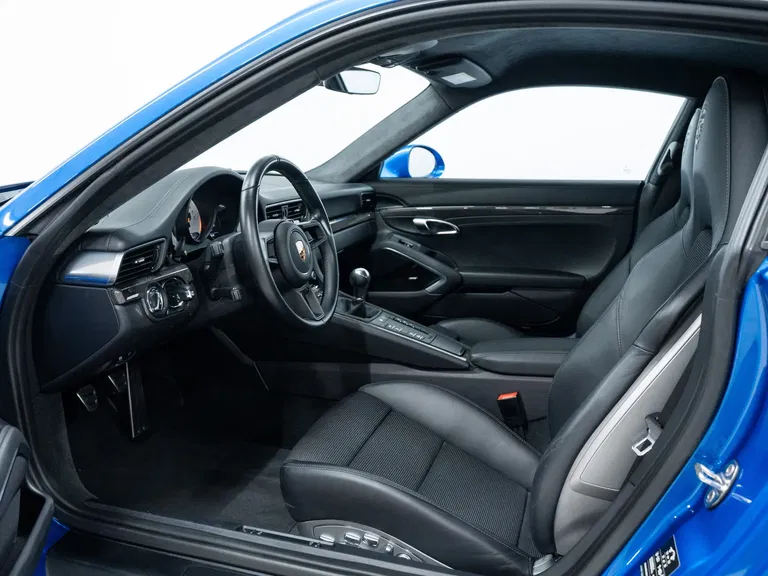 Porsche 991.2 GT3 Touring