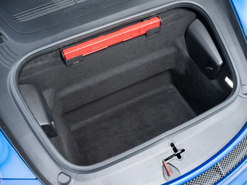 Porsche 991.2 GT3 Touring