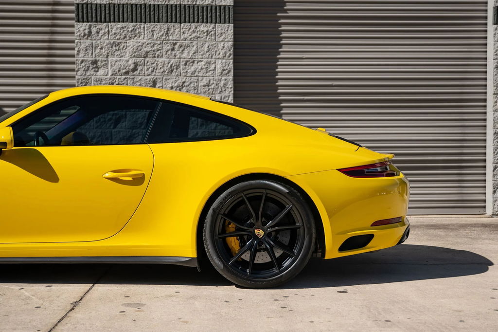 Porsche 991.2 Carrera GTS