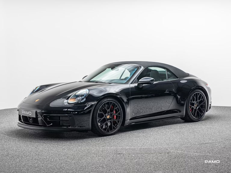 Porsche 992 Carrera 4 GTS