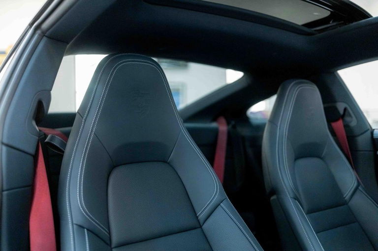 Porsche 992 Carrera S