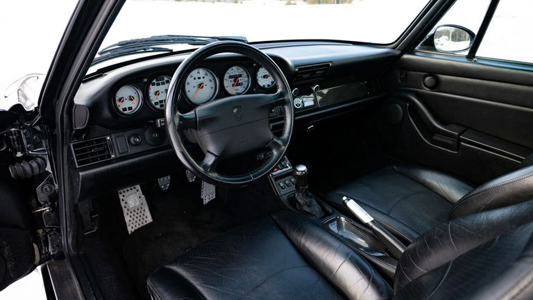 Porsche 993 Carrera 4S