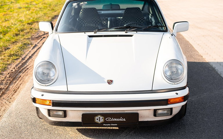 Porsche 911 Carrera 3.2