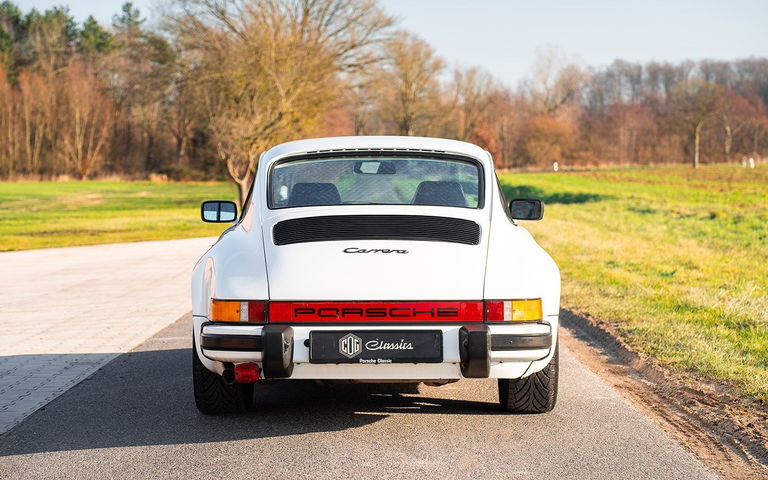 Porsche 911 Carrera 3.2