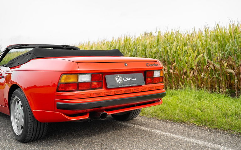 Porsche 944 Turbo Cabriolet