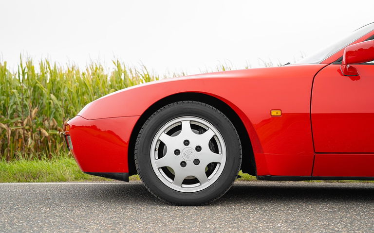 Porsche 944 Turbo Cabriolet