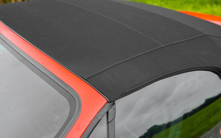 Porsche 944 Turbo Cabriolet