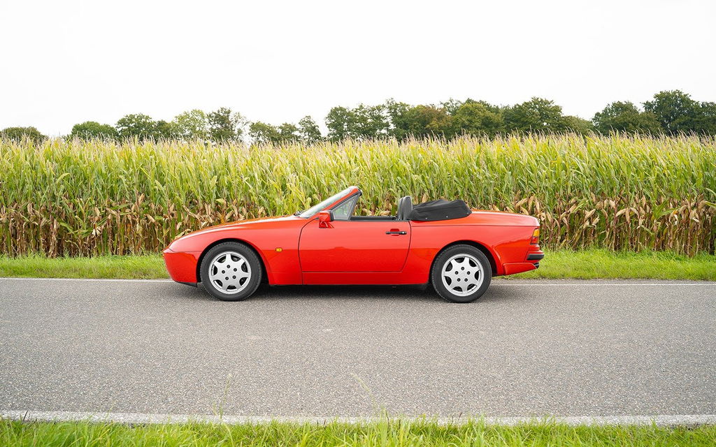 Porsche 944 Turbo Cabriolet