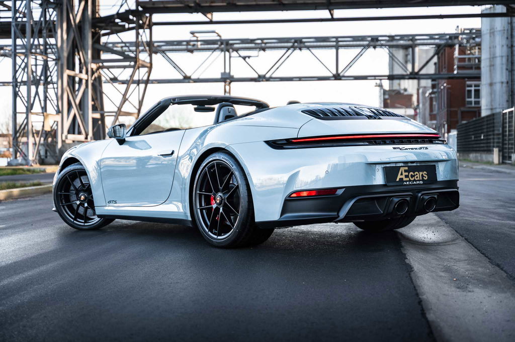 Porsche 992.2 Carrera GTS