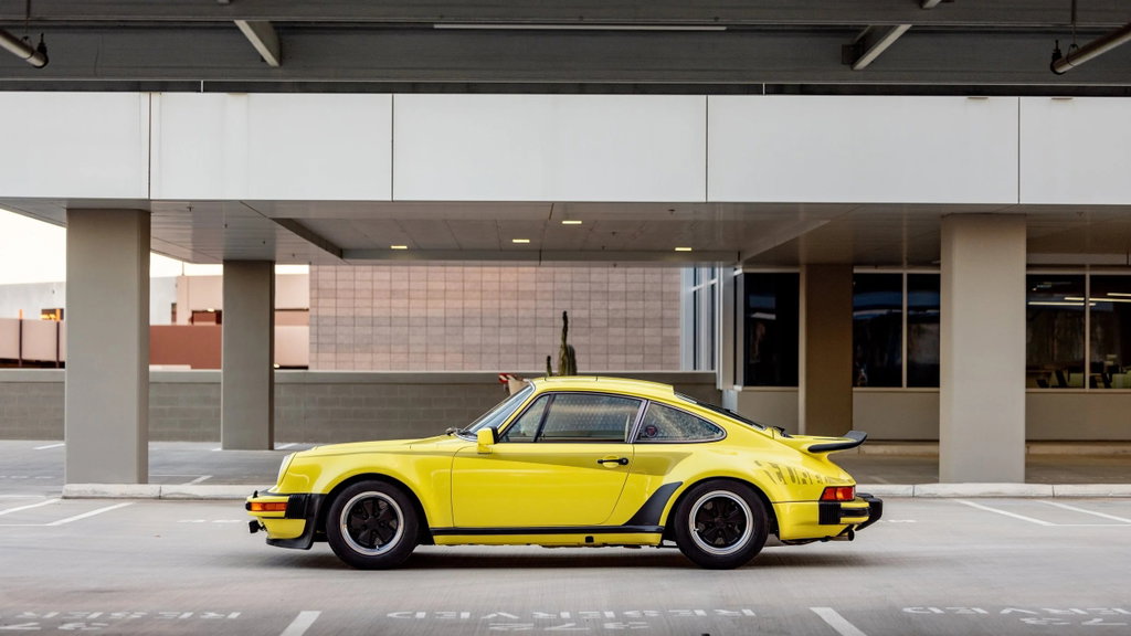 Porsche 911 Turbo 3.0 (US)