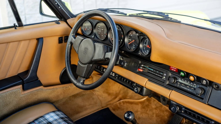 Porsche 911 Turbo 3.0 (US)