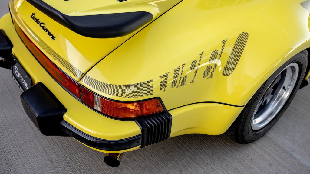 Porsche 911 Turbo 3.0 (US)