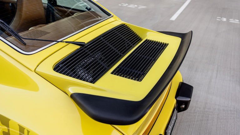 Porsche 911 Turbo 3.0 (US)