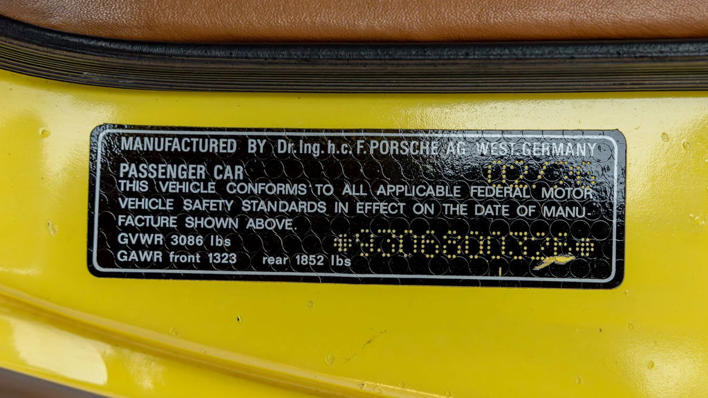 Porsche 911 Turbo 3.0 (US)