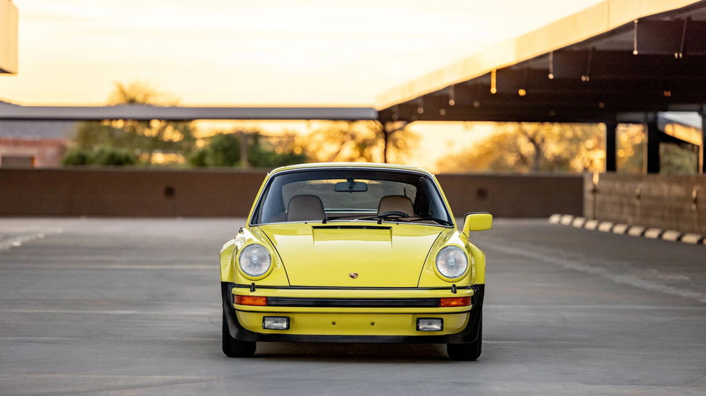 Porsche 911 Turbo 3.0 (US)