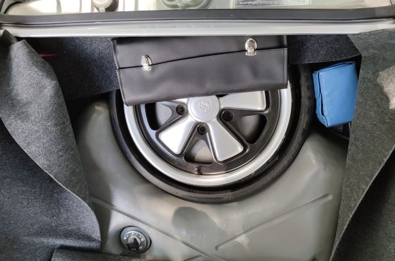 Porsche 911 S (F-Modell)