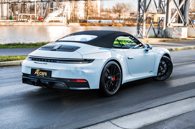 Porsche 992.2 Carrera GTS