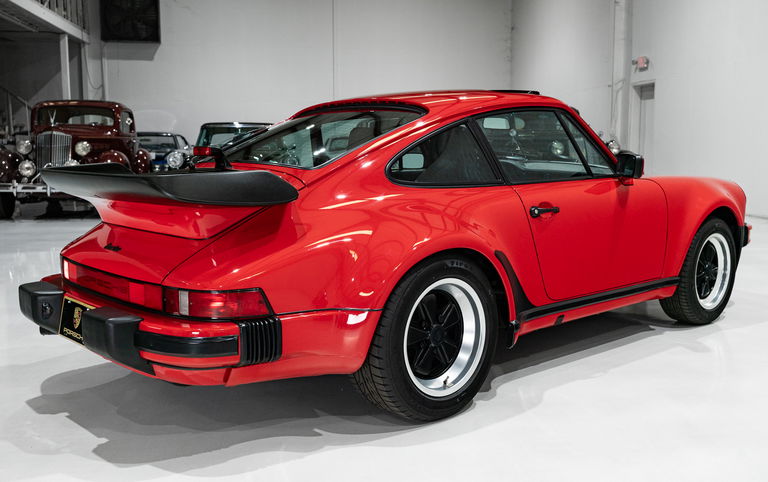 Porsche 911 Turbo 3.3 (US)