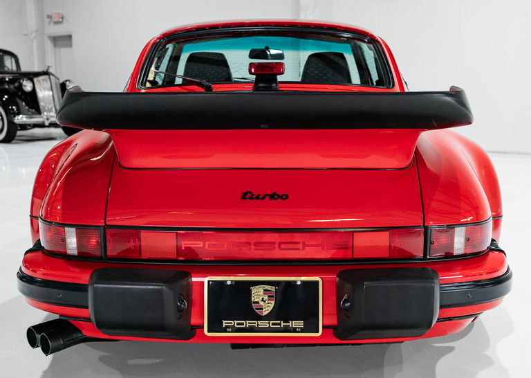Porsche 911 Turbo 3.3 (US)