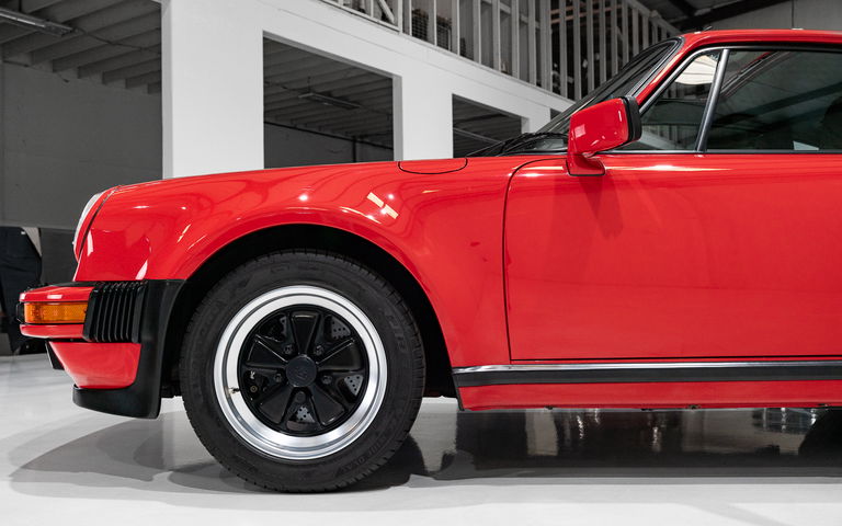 Porsche 911 Turbo 3.3 (US)