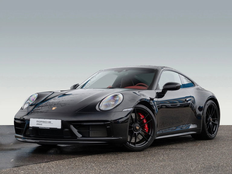 Porsche 992 Carrera 4 GTS