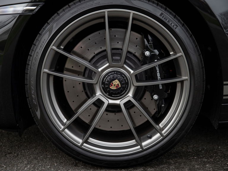 Porsche 992 Edition 50 Jahre Porsche Design