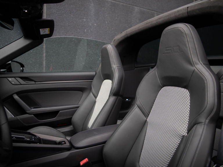 Porsche 992 Edition 50 Jahre Porsche Design