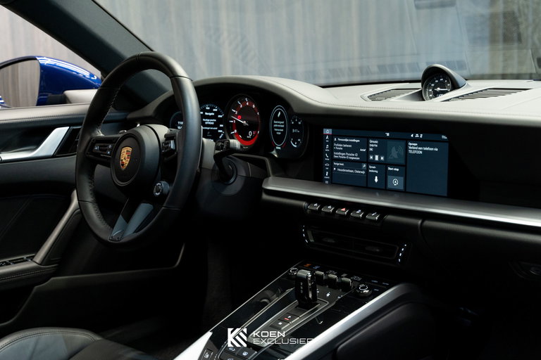 Porsche 992 Carrera 4S