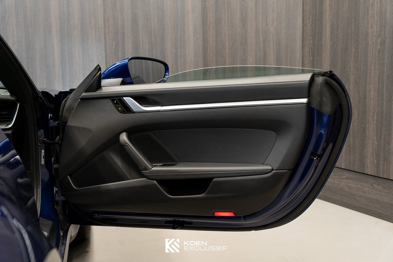 Porsche 992 Carrera 4S