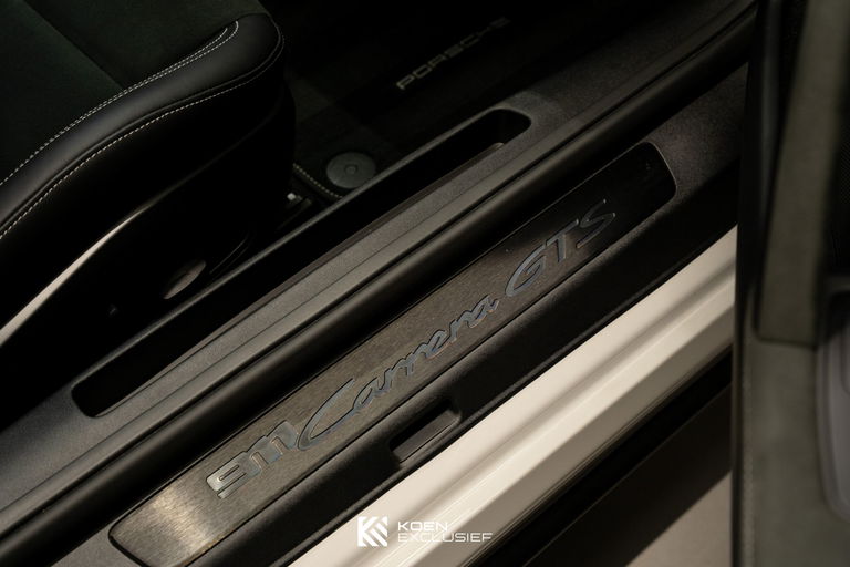 Porsche 992 Carrera GTS