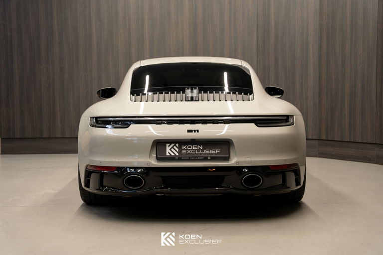 Porsche 992 Carrera GTS