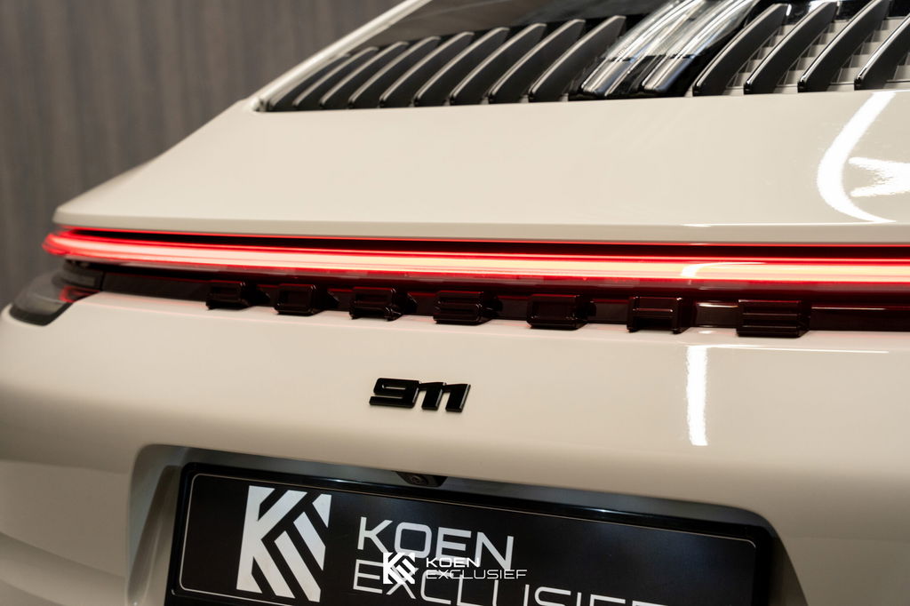 Porsche 992 Carrera GTS