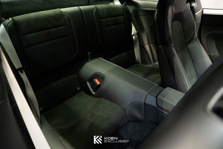 Porsche 992 Carrera GTS