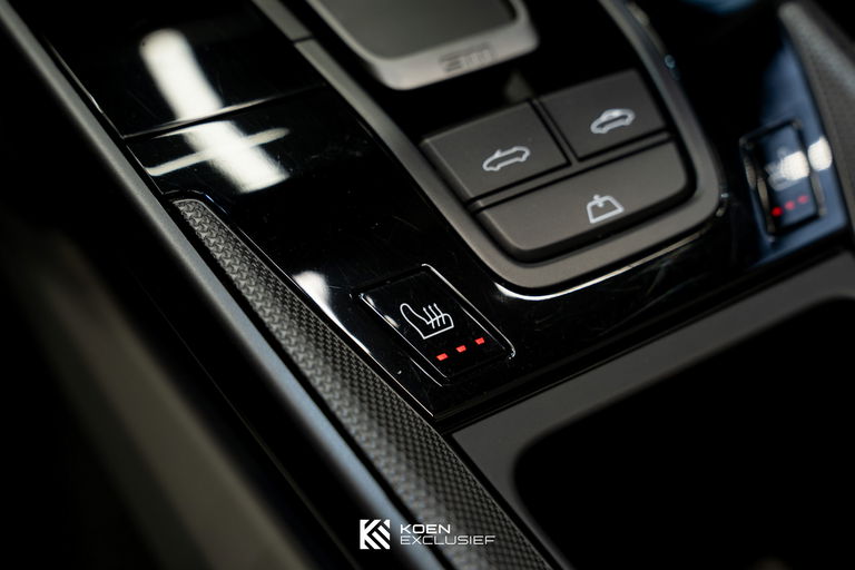 Porsche 992 Carrera 4