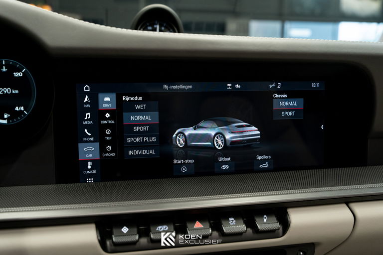 Porsche 992 Carrera 4